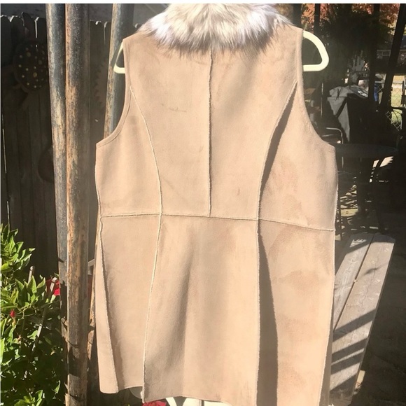 Chico’s 2 Carmel Suede Faux Fur Collar Vest - Picture 6 of 10